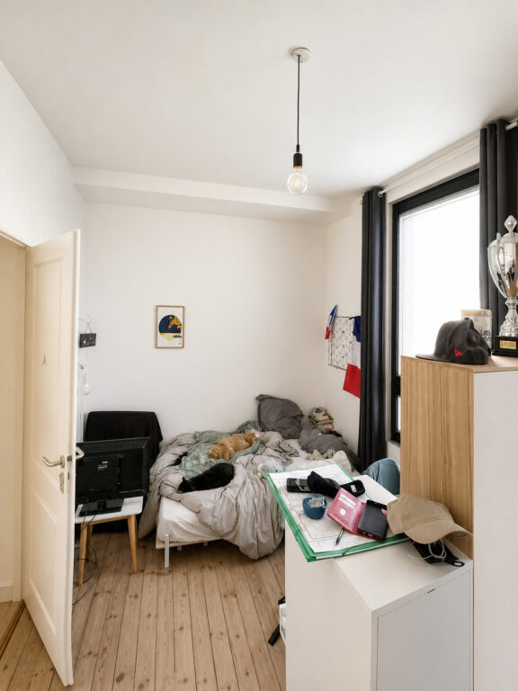 Chambre enfant avant création d'une nouvelle ambiance décorative dans une maison à Nantes