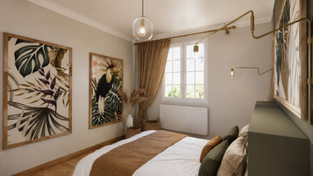 Vue d'ensemble de la chambre de la suite parentale avec dressing, décoration exotique, tête de lit sur mesure et tableaux végétaux à Saint-Sébastien-sur-Loire.